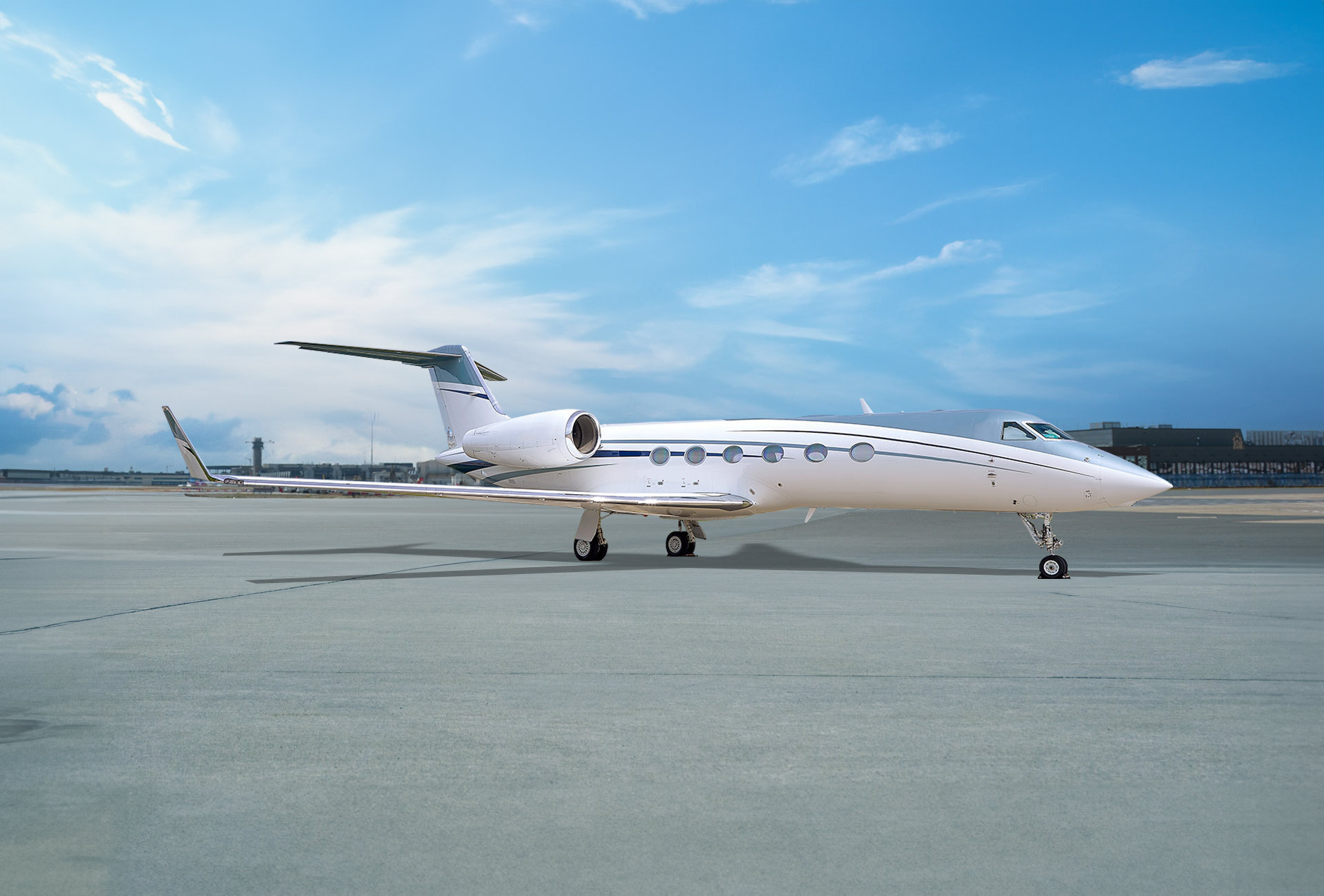 Gulfstream 450 seats up to 14 passengers.