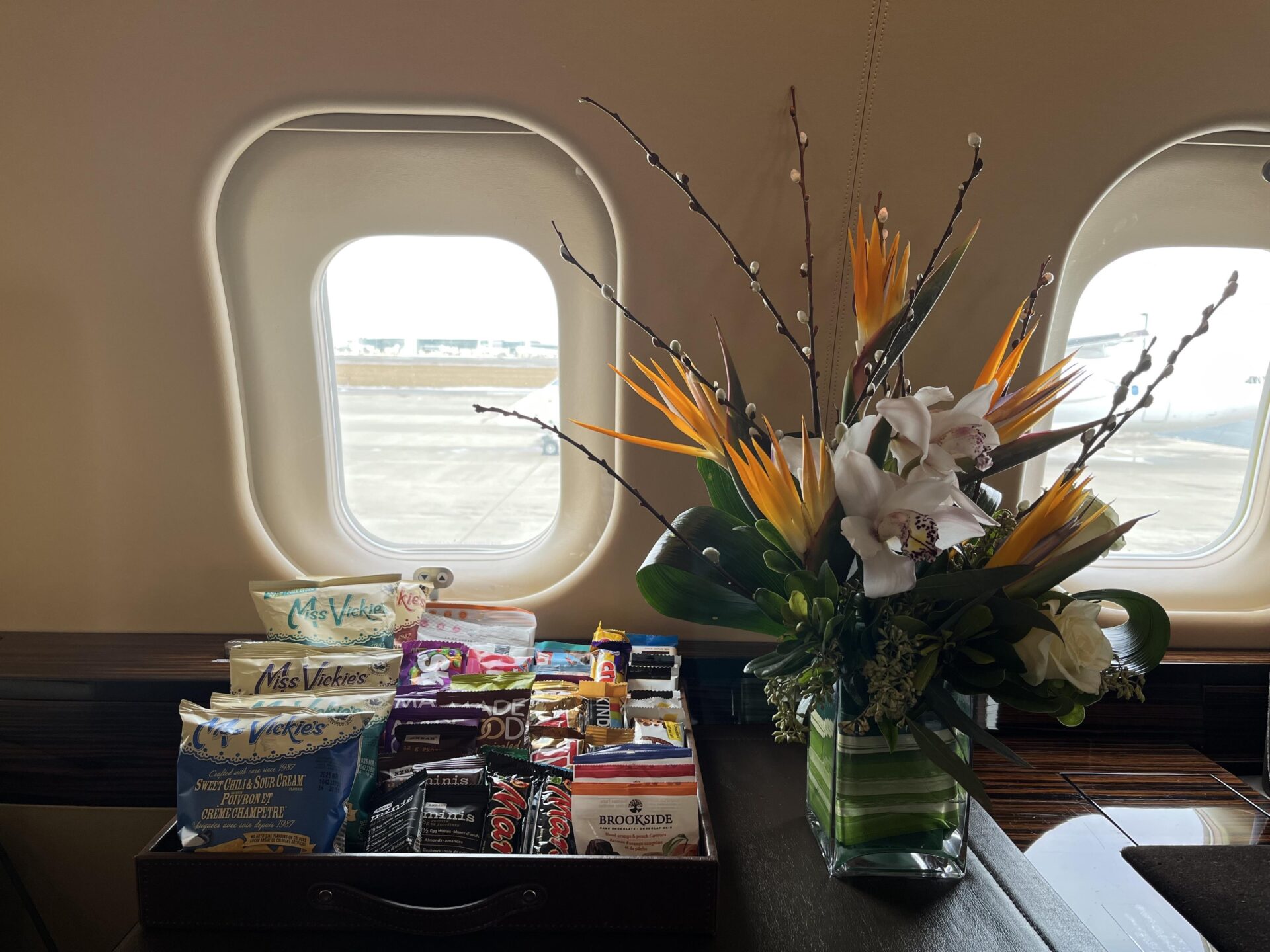 Global 6000 amenities