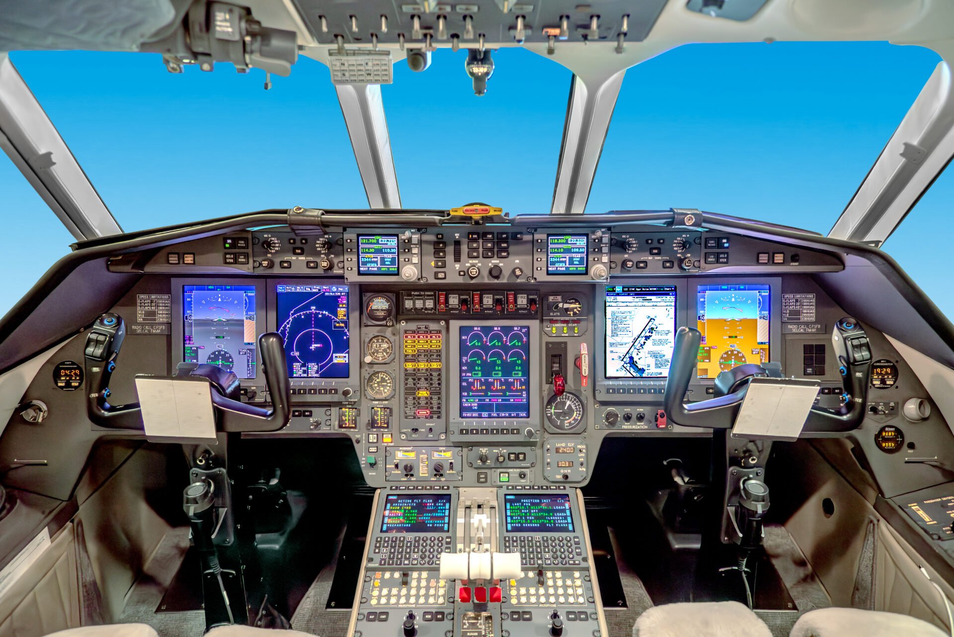 Skyservice - Dassault Falcon 900EX - For Sale