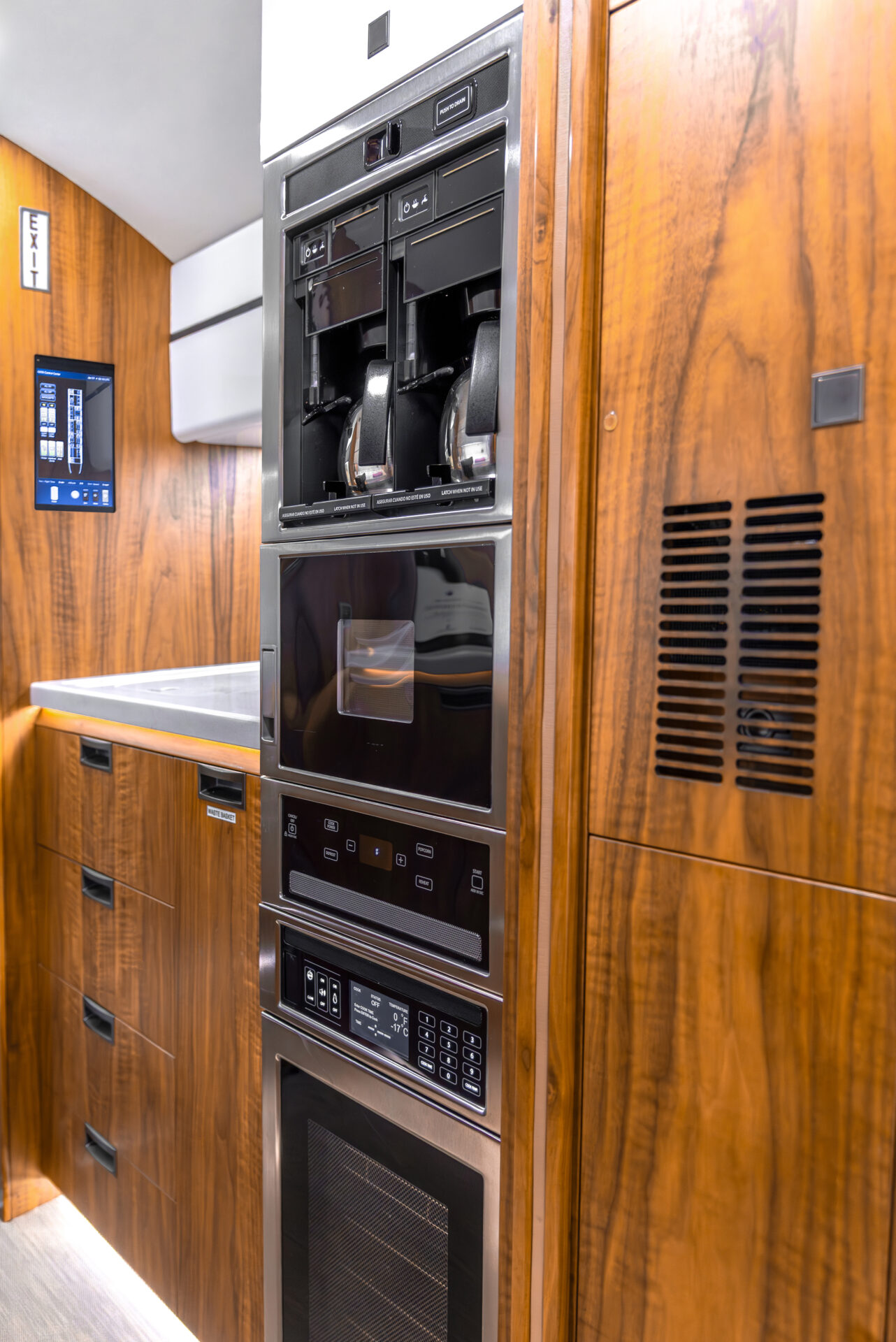 Gulfstream G550 Galley View