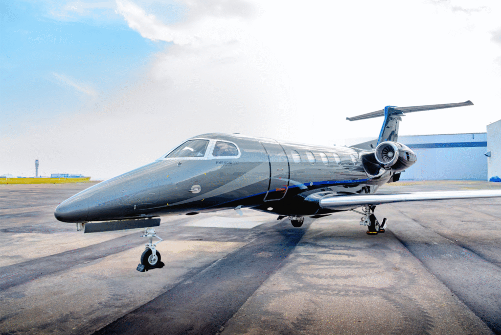 Phenom 300