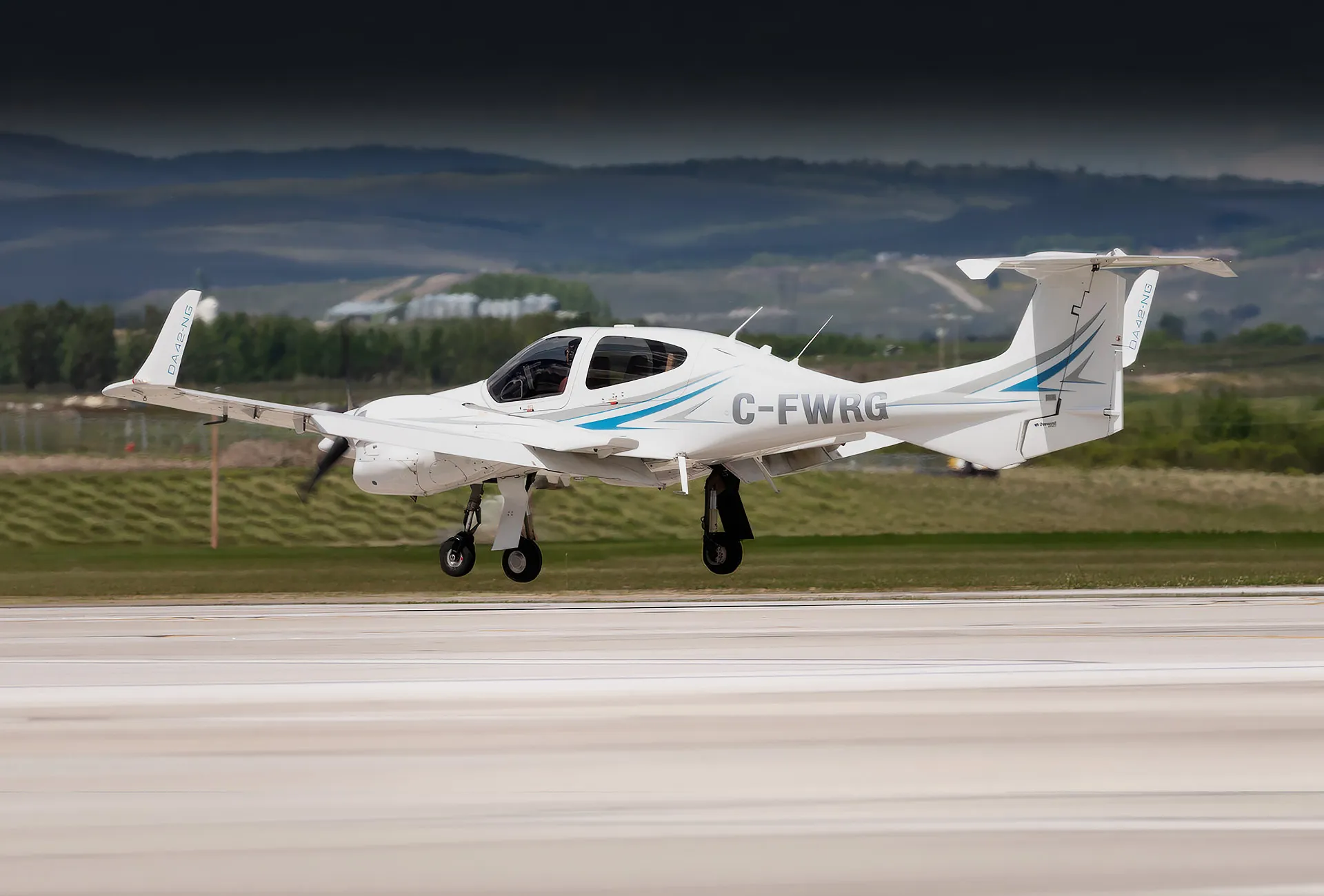 Skyservice Aircraft for Sale Diamond DA 42
